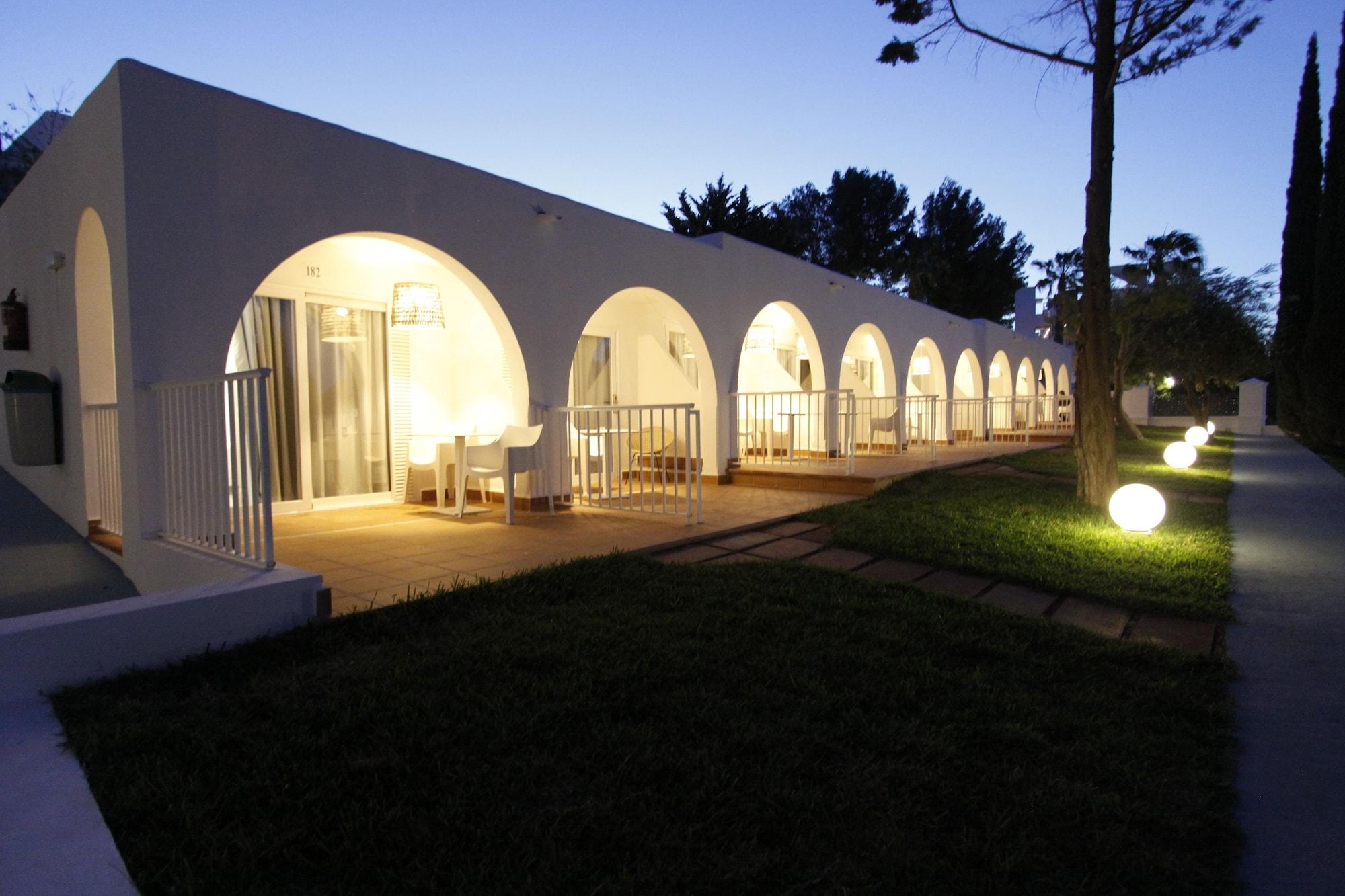 Bg Portinatx Beach Club Hotel Exterior foto